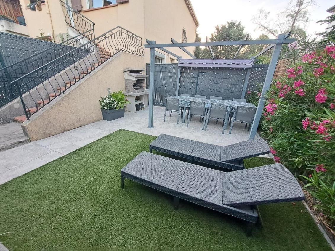 La Villa Castel - Haut De Villa - Parkings- 3 Chambres - 8 Couchages - Jardin - Barbecue กาญเนอ-ซูร์-แมร์ ภายนอก รูปภาพ